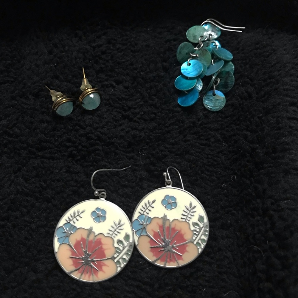 ✨3/$10 - Earring Set